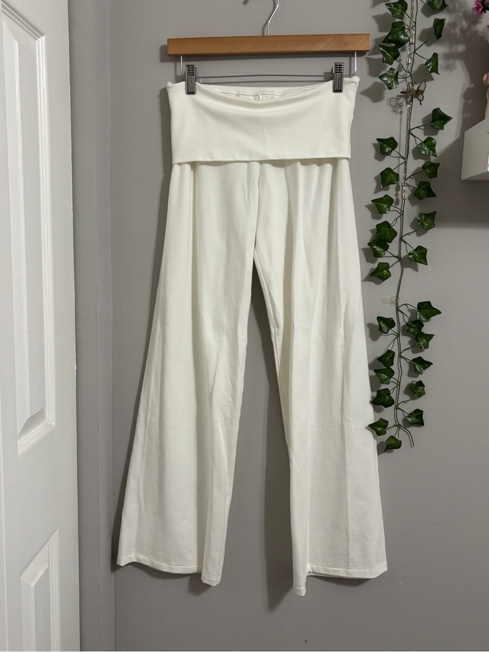 Brandy Melville White Fold-Over Pants (HEMMED)